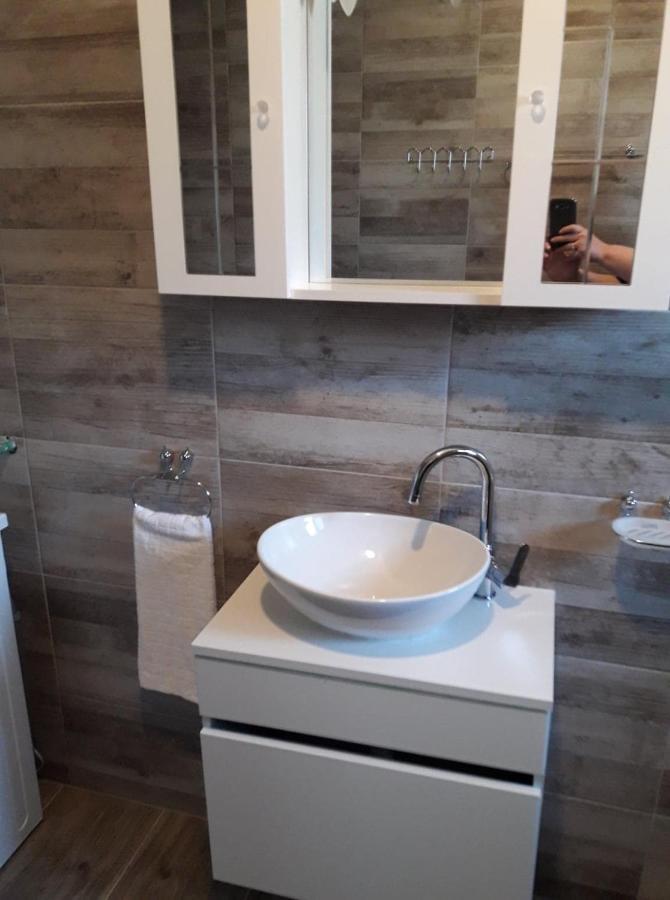 וודיצה Apartman Sandra מראה חיצוני תמונה